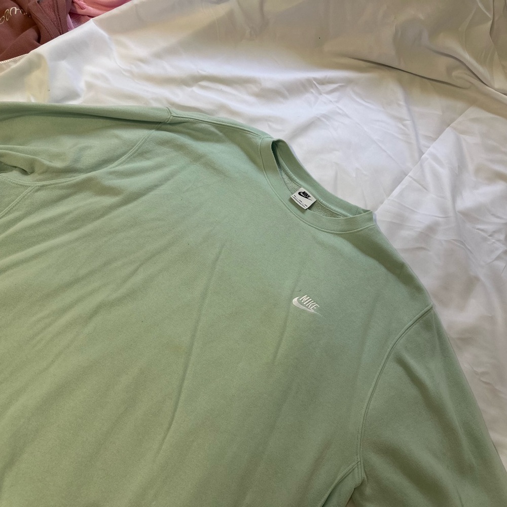 Nike Womens Sweatshirt